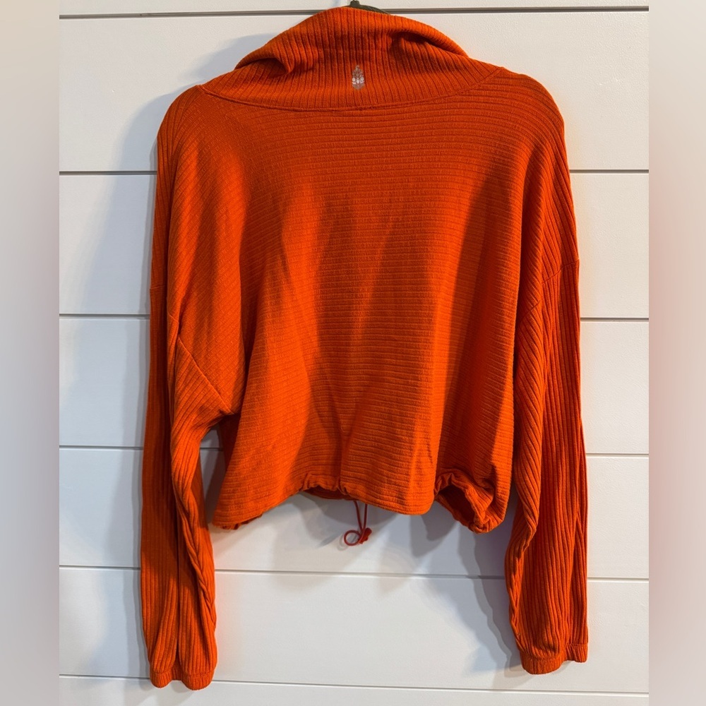 Free People Movement pullover
Size Medium - Picture 2 of 5